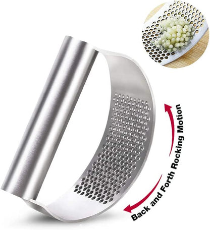 Garlic Press Rocker, Stainless Steel Garlic Mincer Garlic Crusher, Garlic Chooper with Peeler and Scraper Brush, Garlic Press with Ergonomic Handle, Innovative Kitchen Gadgets